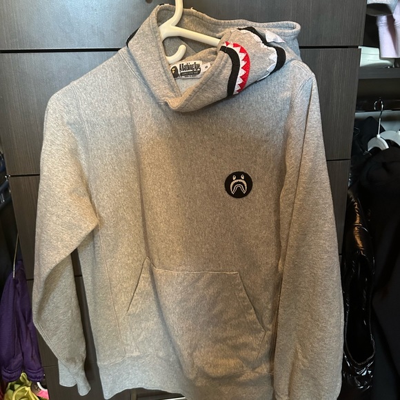 Selling grey Bape hoodie size small - Picture 4 of 4